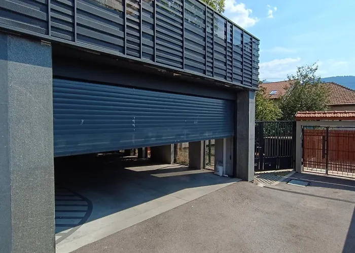 Luxapart Vrbanjusa Old Centar Free Garage Parking